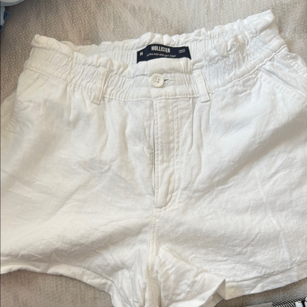 Hollister Crisp White Cotton Shorts